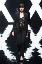 リチウム 2017-18年秋冬コレクション - 極限まで研ぎ澄まされたベーシックの形｜写真4