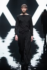 リチウム 2017-18年秋冬コレクション - 極限まで研ぎ澄まされたベーシックの形｜写真10