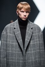 リチウム 2017-18年秋冬コレクション - 極限まで研ぎ澄まされたベーシックの形｜写真20