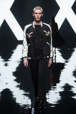 リチウム 2017-18年秋冬コレクション - 極限まで研ぎ澄まされたベーシックの形｜写真33