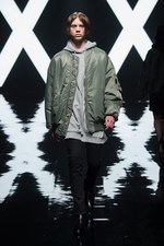 リチウム 2017-18年秋冬コレクション - 極限まで研ぎ澄まされたベーシックの形｜写真42