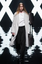 リチウム 2017-18年秋冬コレクション - 極限まで研ぎ澄まされたベーシックの形｜写真44