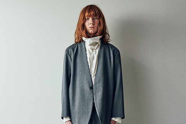 2017-18年秋冬東京コレクション｜ディガウェル 2017-18年秋冬コレクション - 縦のラインで体を覆い、服を着るということ