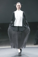 ロギーケイ 2017-18年秋冬コレクション - “共存”のテーマを円環のモチーフで表現｜写真4