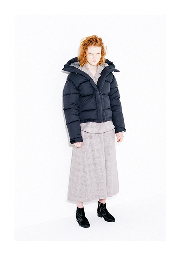 エフィレボル 2017-18年秋冬｜female ダウンジャケット