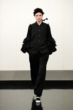 トリコ・コム デ ギャルソン17年秋冬コレクション - ミックスによる重層構造に軽やかな風を吹かせて｜写真2