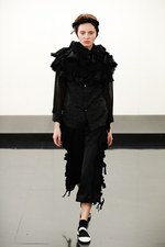 トリコ・コム デ ギャルソン17年秋冬コレクション - ミックスによる重層構造に軽やかな風を吹かせて｜写真3