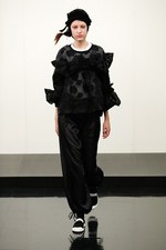 トリコ・コム デ ギャルソン17年秋冬コレクション - ミックスによる重層構造に軽やかな風を吹かせて｜写真6