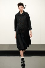 トリコ・コム デ ギャルソン17年秋冬コレクション - ミックスによる重層構造に軽やかな風を吹かせて｜写真13