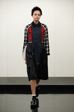 トリコ・コム デ ギャルソン17年秋冬コレクション - ミックスによる重層構造に軽やかな風を吹かせて｜写真15