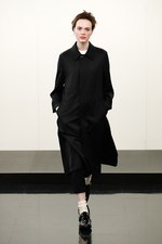 トリコ・コム デ ギャルソン17年秋冬コレクション - ミックスによる重層構造に軽やかな風を吹かせて｜写真22