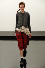 トリコ・コム デ ギャルソン17年秋冬コレクション - ミックスによる重層構造に軽やかな風を吹かせて｜写真30