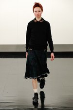 トリコ・コム デ ギャルソン17年秋冬コレクション - ミックスによる重層構造に軽やかな風を吹かせて｜写真31