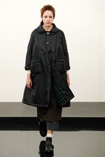 トリコ・コム デ ギャルソン17年秋冬コレクション - ミックスによる重層構造に軽やかな風を吹かせて｜写真41