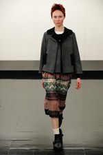 トリコ・コム デ ギャルソン17年秋冬コレクション - ミックスによる重層構造に軽やかな風を吹かせて｜写真42