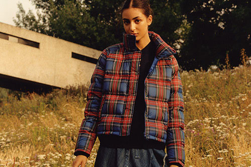 ユニクロ×JW アンダーソンのコラボコレクション<ウィメンズ編>、アウターから小物類まで一挙紹介