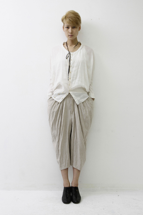 着る人にそっと寄り添うやさしい服 - スズキ タカユキ(suzuki takayuki) 2012年春夏コレクション | 写真
