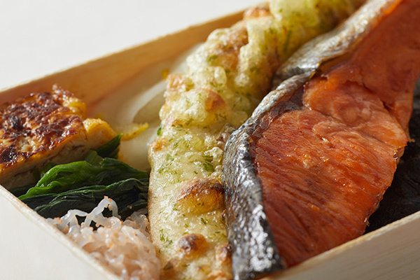 「刷毛じょうゆ 海苔弁山登り」