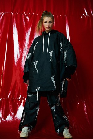 ジュヴェナイル ホール ロールコール(JUVENILE HALL ROLLCALL) 2017-18年秋冬ウィメンズコレクション  - 写真17