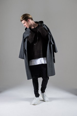 リヒト・ベシュトレーベン(Licht Bestreben) 2017-18年秋冬メンズコレクション  - 写真13