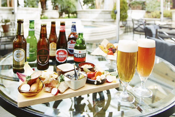 「ラグジュアリー・ビアガーデン」