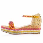 クリスチャン ルブタンの新作ウェッジソールサンダル - 涼しげな