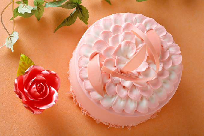 シェラトン都ホテル大阪の「母の日」、花をイメージした限定ケーキを発売 - バラの飴細工付き | 写真