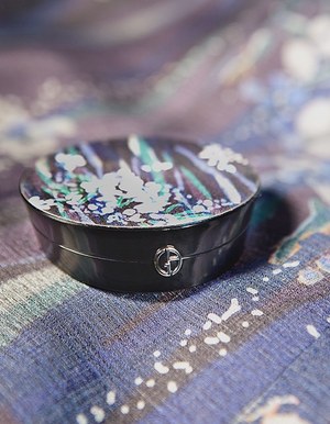 アルマーニ ビューティ(ARMANI beauty) 水の中の世界|写真3