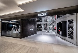 w300_MOSCHINO_2017_06.jpg