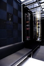 イヴ・サンローラン(Yves Saint Laurent) レコーディング スタジオ｜写真7