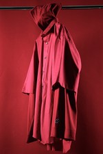 ジョン ローレンス サリバンからオーバーサイズシャツやパンツ - グリーンやボルドーの鮮やかな色彩｜写真1