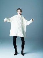 クラネ/クラネオム 2017年秋冬コレクション - “冷”と“温”が共存するアンニュイな世界｜写真11