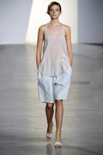 軽快に空に舞うカイトをイメージ -3.1フィリップリム 2012年春夏ウィメンズコレクション｜写真18