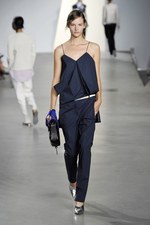 軽快に空に舞うカイトをイメージ -3.1フィリップリム 2012年春夏ウィメンズコレクション｜写真34