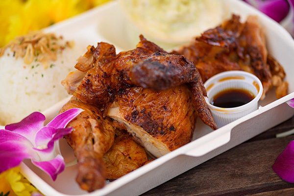 ハワイ｜ハワイ発のフリフリチキン専門店「レイズ・キアベ・ブロイルドチキン」神奈川・由比ガ浜に出店、日本初上陸