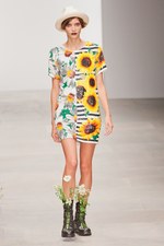 華やかなガーデンスタイルでハッピーに - アシシュ(Ashish)　2012年春夏コレクション｜写真2