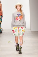 華やかなガーデンスタイルでハッピーに - アシシュ(Ashish)　2012年春夏コレクション｜写真11