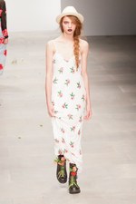 華やかなガーデンスタイルでハッピーに - アシシュ(Ashish)　2012年春夏コレクション｜写真27