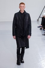 白と黒の美しいコントラスト - ニコラ アンドレア タラリス(Nicolas Andreas Taralis) 2012年春夏コレクション｜写真17