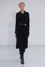 白と黒の美しいコントラスト - ニコラ アンドレア タラリス(Nicolas Andreas Taralis) 2012年春夏コレクション｜写真30