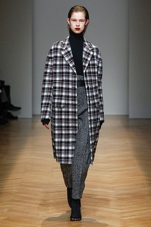 アキラーノ・リモンディ(AQUILANO・RIMONDI) 2017-18年秋冬ウィメンズコレクション  - 写真17