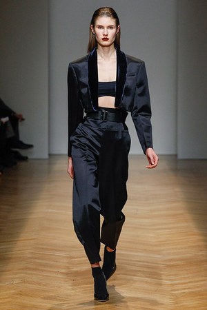 アキラーノ・リモンディ(AQUILANO・RIMONDI) 2017-18年秋冬ウィメンズコレクション  - 写真35