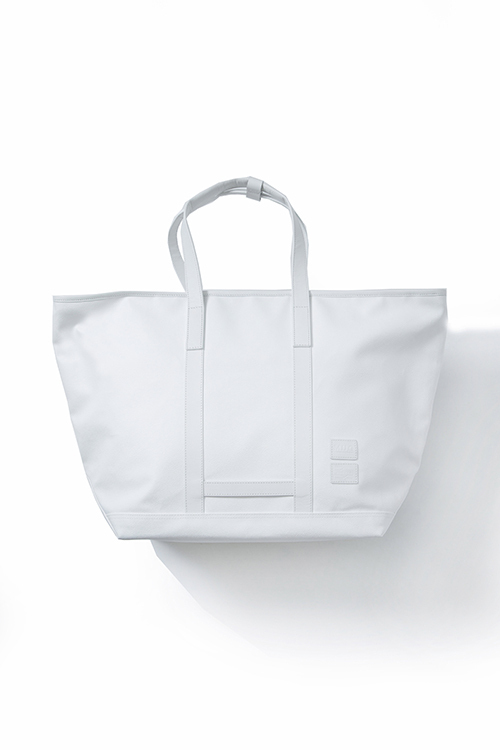 ポーター×M.U.G「グレイン コレクション」に新色ホワイト、軽量で防水のPVC素材を使ったバッグ | 写真