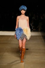 ミュウミュウ 2017-18年秋冬コレクション - 時を超えて交わるエレガンスとスポーティさ｜写真27