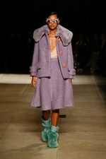 ミュウミュウ 2017-18年秋冬コレクション - 時を超えて交わるエレガンスとスポーティさ｜写真29