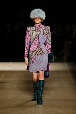 ミュウミュウ 2017-18年秋冬コレクション - 時を超えて交わるエレガンスとスポーティさ｜写真33