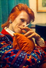 写真3/5｜ミック・ロックが撮影したデヴィッド・ボウイ作品の