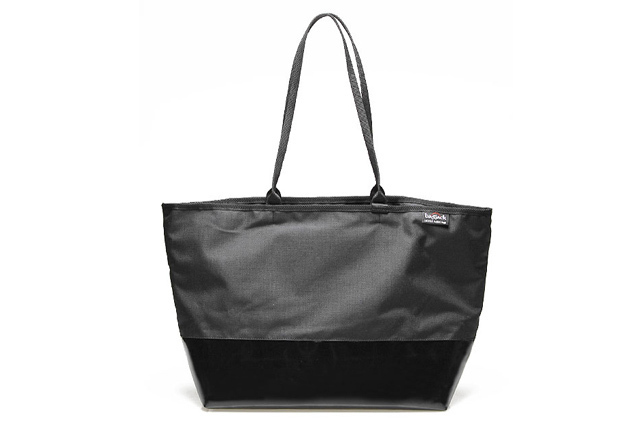 VANQUISHがベルリン発バッグブランド「bagjack」とのコラボトートバッグを発売 | 写真
