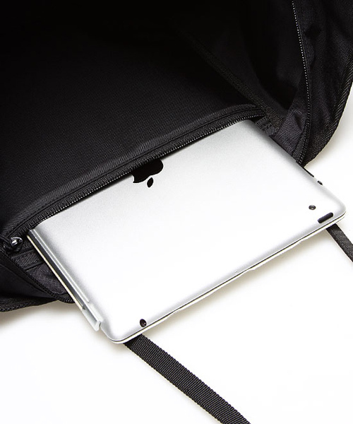 VANQUISHがベルリン発バッグブランド「bagjack」とのコラボトートバッグを発売 | 写真