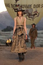 ディオール  2018年リゾートコレクション - 強い探求心を持ってメゾンの軌跡を追う｜写真12